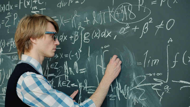 NASA случайно ударило по Марсу обломками спускаемого аппарата и получило неожиданные данные о его грунте